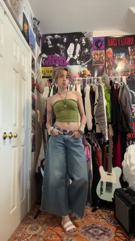 new bdg denim from @Urban Outfitters ♥️ #OOTD #uocommunity #urbanoutfitters 