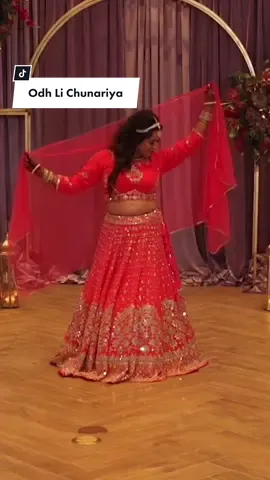 90s bollywood baby turned bride 👰🏽‍♀️ 💃🏽: @bhallashotcalla  #bollywood #bollywooddance #austin #bollyflow #southasian #sangeet #sangeetchoreography #mehndi #mehndidance #indianwedding #desiwedding #abhinavmishra #hotpinklehenga #mirrorworklehengas #bridallehenga #bridesolo #odhlichunaria #kajol #salmankhan 