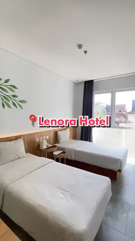 Cari hotel budget diBandung?  Aku sih selalu pake Lenora Hotel. Permalam cuma 300rban udah dapet services kayak hotel bintang lima!! Ajak bestie yuk, kan bisa patungan😂 #hotelmurahbandung #staycationbandung #rekomendasihotelbandung #hotelbandungmurah 