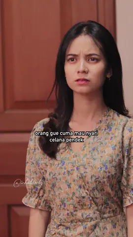 Tetangga kos tukang intip? Atut banget! #caliburn #SerialTikTok #TikTokTainment #ichalovely #suneedaycreative #dramatiktok #viraltiktok #anak #kos #kehidupan 