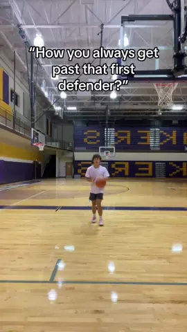 In transition its unguardable😮‍💨#basketball #fyp 