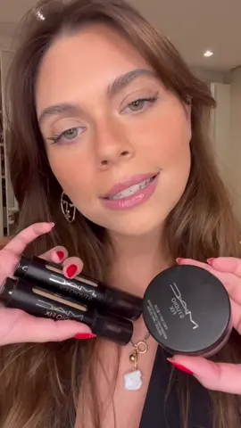 Maquiando e falando com @maccosmetics de novo! Mais uma vez vim mostrar como a pele fica perfeita quando uso a Caneta 2 em 1 Corretivo e Base Studio Fix Face Pen e o Pó Studio Fix Pro Set + Blur ✨ Durabilidade e acabamento perfeitos! Usem meu cupom de desconto pra conhecer esses e outros itens incríveis: mac-VicRipper  #maquiaefala #makeup #MACSTUDIOFIXFACEPEN