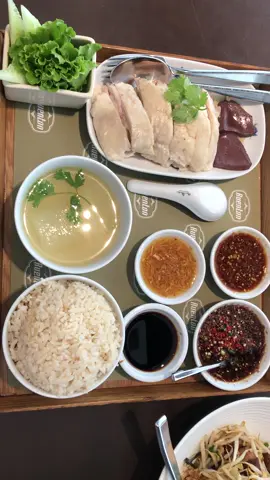 ข้าวมันไก่มณเฑียร #ข้าวมันไก่ #มิชลิน 