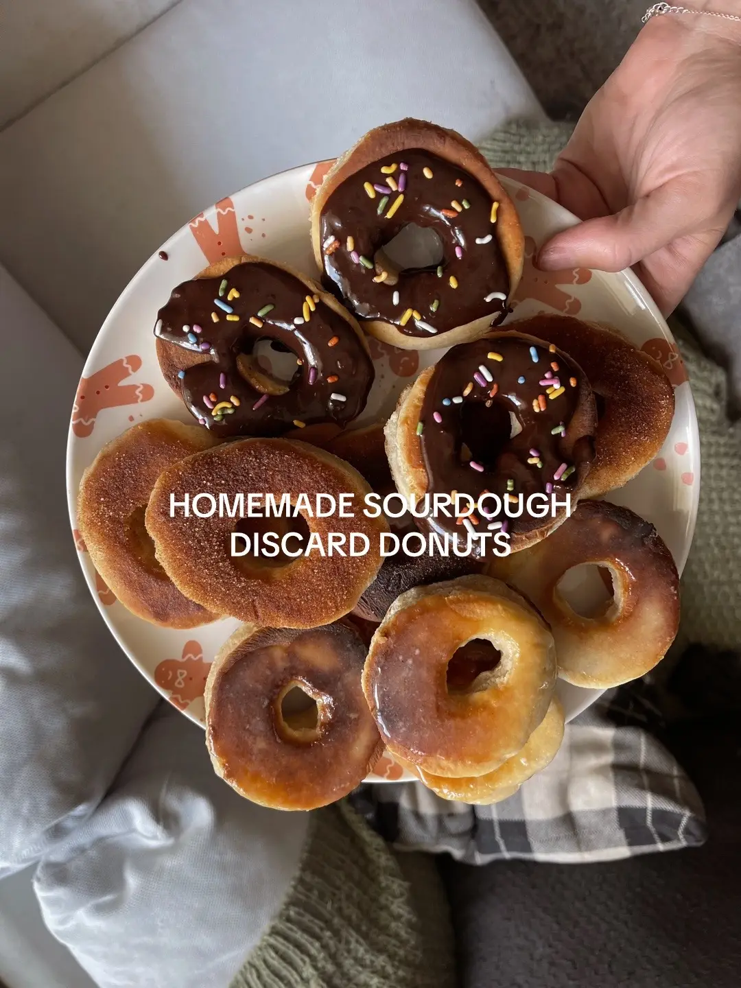 TOPPING RECIPES :  Glazed - add 1/2c powdered sugar, 1 tbsp butter, & a splash of milk to a saucepan, onced melted use a spoon to pour over donuts.  Cinnamon Sugar - melt butter. Using a spoon pour butter over donuts and cover with a mixture of cinnamon and sugar  Chocolate Glazed - Combine 1/2C chocolate chips, 1 tbsp heavy cream, 1 tbsp butter in a saucepan. Once melted pour over donuts using a spoon. Add sprinkles if desired (I used Watkins brand)  #sourdough #sourdoughdiscard #sourdoughdiscardrecipe #sahm #homemaking #homemaker #cooking #recipe #sourdoughrecipe #momtok #sourdoughstarter 