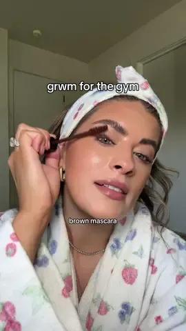 Let’s get ready for the gym together 🤪 ITSSAA FULL GLAM kinda day 🧚🏼‍♀️🧡🫧🍒‼️ love you my angels here’s all of the products I used 🤭 Milk Makeup Hydro Grip ELF Halo Glow Hourglass Skin Tint Natasha Denona Hy-Glam Concealer Tower 28 Sculptino Colourpop Bronzer in summerland beach Charlotte Tilbury Flawless Finish Powder Patrick Ta Blush in She’s Wanted Refy Brow Gel Glossier Brow Flick Makeup by Mario liner in Tan Kosas Wet Stick in 100 Degrees #everydaymakeup #grwmmakeup #grwmforthegym #gymgrwm2023 #chattygrwm #gymgirlies #gymgrwm #letsgotothegym #chattymakeupgrwm 