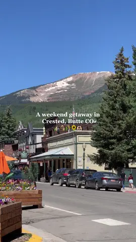 Crested Butte Colorado may be one of the cutest towns I have ever explored 🥹 #crestedbutte #colorado #coloradoadventures #coloradolife #coloradogirl #coloradotowns 