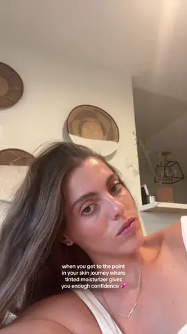 As a girl who never wore make up on a daily basis, acne demanded a little switch up. I went from never feeling the need for make up, to some days where it was the only thing that made me feel good.  @ILIA Beauty has always been my favorite go to, even before experiencing breakouts 💖💖 #acnejourney #skincareandmakeupcheck #tintedmoisturizer #iliabeauty #ilia #blemishcoverage #cleanbeautytok #naturalmakeuplook #clearskintreatment #selfloveclub 