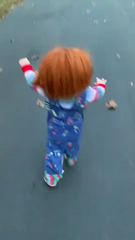 This kid wearing his Halloween wig...😂🧑‍🦰 #fyp #foryoupage #halloween #wig #wigs #funny 🎥: @2highgottajump