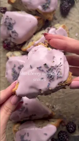 #scones #blackberry #lavender #desserts #dessertideas #easydesserts #sweetnspicysnacks #trending #trendingvideo #popular #popularvideo #viral #cake 