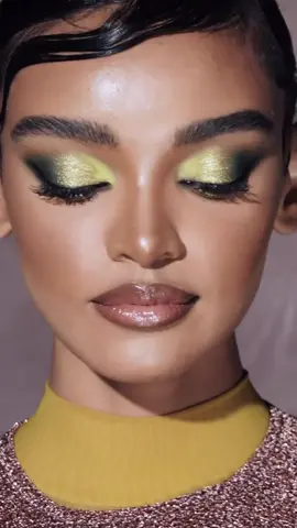 Green smoky eyes！#makeup #fypシ #makeuptutorial #rembeauty 
