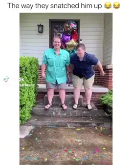 Kids just be all in the way 😂😂 #funny #viral #weddingproposal #proposalgonewrong #viralproposal #humor 