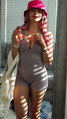 Dont blink👀 #barbiegirl #barbiechallenge #imabarbiegirl #fitnessbarbie #fitnessclothes #vanquish 