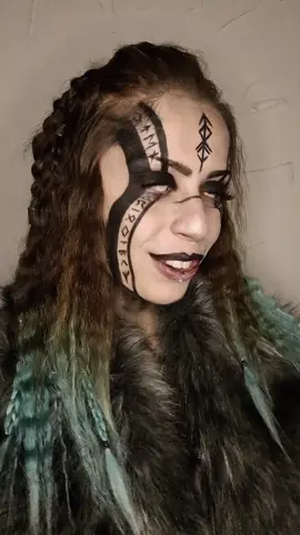 #cosplay #viking #pourtoi #foryou #fyp #fypシ #fy #foryoupage #cosplaygirl #acting #act #vikings #viral 