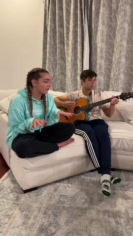 Why they be playing all the time??? #funny #music #Siblings #siblingcheck #singer 