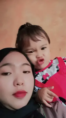 gara² diaaa😜🤣🤣@Artasya Nabila 