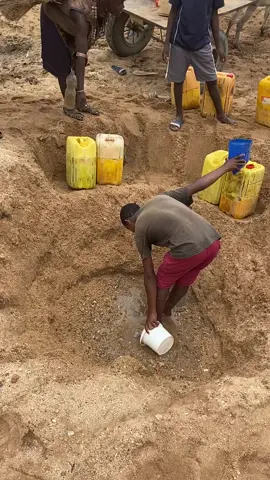 Please cherish water resources. Every time you waste a drop of water, there may be one person in the world who has no water to drink.