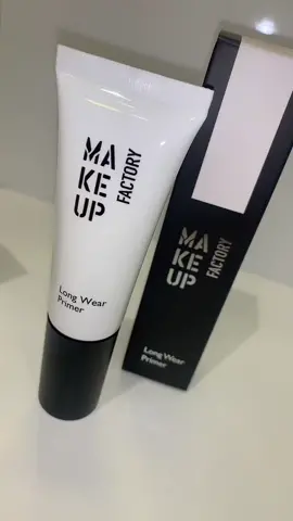#mmacosmetics #makeupfactory #primer #glow #longwearmakeup #hydra #spf #antiredness #loveit #new #bestoff #makeupartist #perfectmakeup 