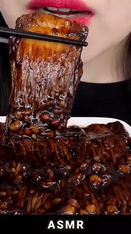 Mukbang giấu mặt đêm khuya 🍜