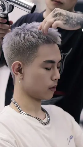 Tóc ngắn x nhuộm khói hot trend mùa hè #sapvuottoc #tocnamdep #goctocdep #hair #xuhuong 