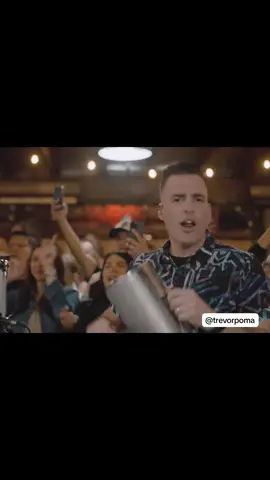 #proyectouno #magicjuan #latino #music #lagranmanzana #merengue #clasico #liveitmiami @Armando Montiel 