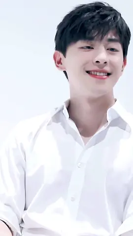 Trời xanh có mây trắng, e chỉ cười khi nhìn thấy anh🥰🥰#邓伦#denglun#dangluan#fyp#xuhuong#LearnOnTikTok