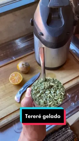 Bora fazer aquele tereré gelado pra começar o domingão daquele jeito, quem ai gosta?