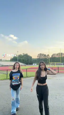 #blowthisup #viral  Outside🙃
