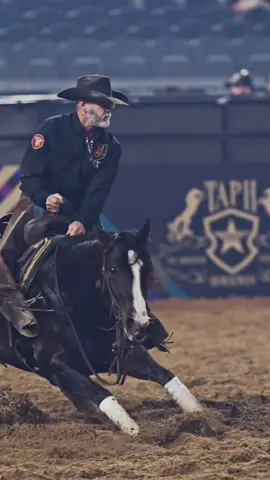 #nationaldayofthecowboy with Lloyd Cox and legendary mare - 𝗕𝗟𝗔𝗖𝗞𝗜𝗦𝗛 career earnings well over $225,000 👊🏼 A duo who dropped the jaws of the nation as they performed at the @theamerican.tr in March this year. #NCHA | #CuttingHorse | #SoloSelectHorses | #TheVERYbest | #theamericanrodeo | #legendary 