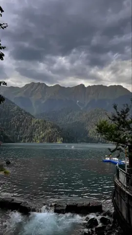 selama ini kau hebat hanya kau tak didengar:) #jiwayangbersedih 