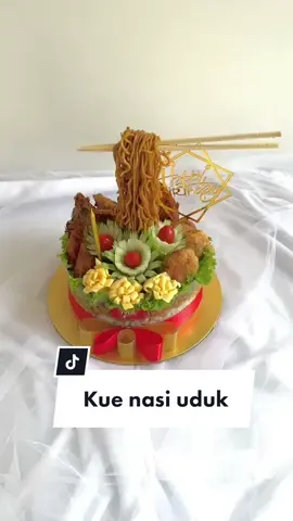 Custom cake aja di dapur lalan biar kue kamu unik 🥰 #kueulangtahun #kueultah #kuegurih #mieulangtahun 