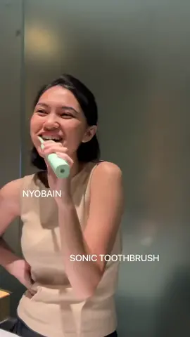 Sikat gigi jadi lebih fun kalo pake Klar Sonic Toothbrush #klarsmile #klarsmilecare #sonicelectrictoothbrush #brushlikeyourdentistrecommends #TikTokImpact 