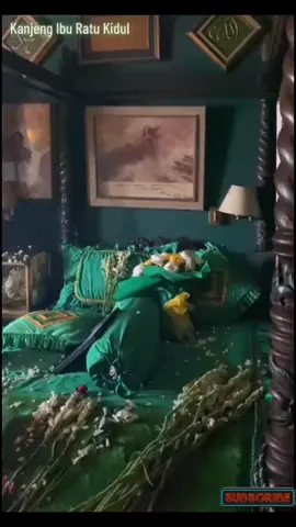 Malam satu suro | #satusuro #kamar308 #kamar308nyirorokidul #kanjengratukidul #pelabuhanratu #pelabuhanratu_sukabumi #karanghawu💘💘plabuhanratu💘💘 #petilasandewimayangsari #pantaiselatan #sukabumi #fypratukidul #fyp #viralkanvidio 