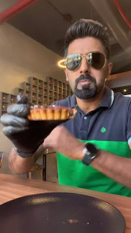 ☕ Cozy coffee sessions or productive work hours - @bakerspercent.kw has it all!   Enjoy the best of both worlds at this charming café in Salmiya, Kuwait. 📍 Location : Salmiya - Next to AUK.