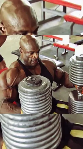 Lightweight babyyyyyyy 👑 #ronniecoleman #bodybuilding #thegymgladiator 