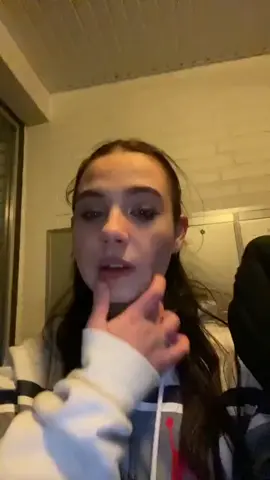 girl crying and bsf whipping her tears #makethisvideogoviral #actives? #viral #blowup? #rpmodels 