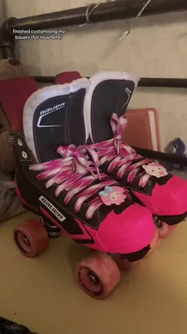 thinking of adding some crochet stuff and maybe charms and dye the original white laces solid pink instead hmmm so many choices #bauers #convertedbauers #quadskates #ldnskater #uk 