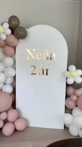 HOW TO create your own backdrop 🤍🪚✨ #DIY #howto #backdrop #partydecor #birthday #howtotiktok 