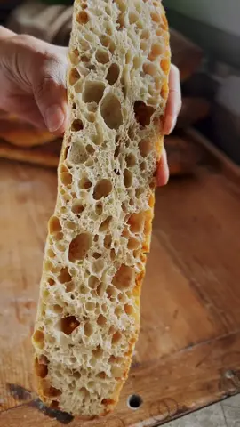 𝐒𝐚𝐦𝐞 𝐃𝐚𝐲 𝐖𝐡𝐞𝐚𝐭 & 𝐒𝐩𝐞𝐥𝐭 𝐒𝐨𝐮𝐫𝐝𝐨𝐮𝐠𝐡 𝐁𝐚𝐠𝐮𝐞𝐭𝐭𝐞𝐬 Let’s start with laughing off the awkward moment sliding those off the peel realising they are too big for the baking sheet (and oven) and scoring these and failing miserably. 😂  I should probably have just baked them without scoring. Not my proudest moment, but shit happens and I’m not one to tell you it doesn’t or not post a reel because something goes wrong. What I will always tell you though is to develop and proof your dough well as with a strong internal dough structure and a proper fermentation your crumb will most likely forgive you and shine anyways no matter how awful the exterior looks. 😌 Baguettes will probably forever be one of my biggest challenges (not looking at you panettone 🫣) and I’ll probably never figure them out completely. It won’t prevent me from trying though and capture and take notes on every single one to learn and try again. 🤓 𝐈𝐧𝐠𝐫𝐞𝐝𝐢𝐞𝐧𝐭𝐬 50% organic white spelt 50% T65 78% water 23.5% levain 2% salt 𝐏𝐫𝐨𝐜𝐞𝐬𝐬 9:30 Mix water, levain and flour 10:00 Add salt and some kept water and mix well 10:30 1st coil fold 11:00 2nd coil fold 12:00 3rd coil fold 12:40 4th coil fold 13:40 5th coil fold 14:00 pre shape 15:00 final shape 15:00-16:30 rest in couche 15:45 preheat oven with steel or stone at max temp 16:30 score and bake at 240°C top and bottom heat, 15min with steam and 10min without - - - #sourdough #baguette #doughtherapy #spelt #wheat #leavened #foryou 