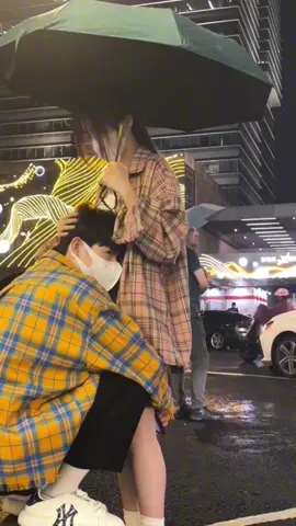 @𝐋𝐢 𝐋𝐢𝐧𝐠 Hôm nay anh mệt quá, cho anh mượn bờ vai em tựa vào một lúc được không ?? #minhthao #motchutnho #fyp #xuhuong #tamtrang 