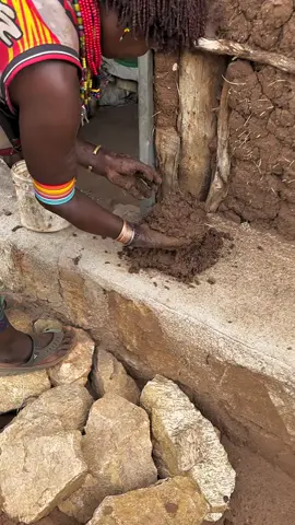 Cô trát đất làm vách nhà #phongtucchauphi #chauphi #LearnOnTikTok #funnyvideos #fyp 