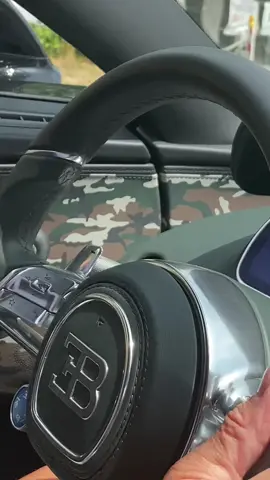 Mit 3,7 Millionen durch Nürnberg #nürnberg #bugattichiron #🇦🇱 #🇦🇱🇽🇰 #bugatti #fy #fyp #viral