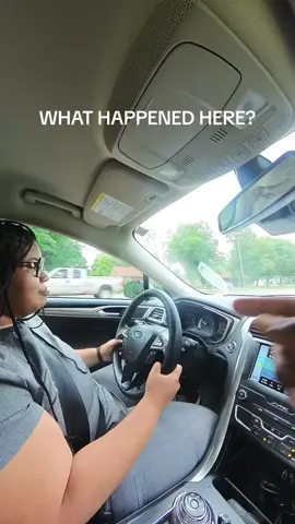 I know what she thought she was doing, but that isn’t exactly how it goes! Lmao  ##roadreadydrivingschool ##teendriver##blackbusinessowner##studentdriver##detroitbusiness##mrroadready##safety##teslateacher ##drivereducation##stepbystep##driverstraining##driversed##drivers##education##LearnOnTikTok##fyp##fypシ##viral##mustlearn##reels##cartok##cars##carsoftiktok##drivingschool##viralshorts##vrdrivinglessons##TikTok#HowTo##Car##Skills##Knowledge##tips##productreview##lanechanging##safedriving##roadsafety##trafficawareness##drivingtips##viral##fyp