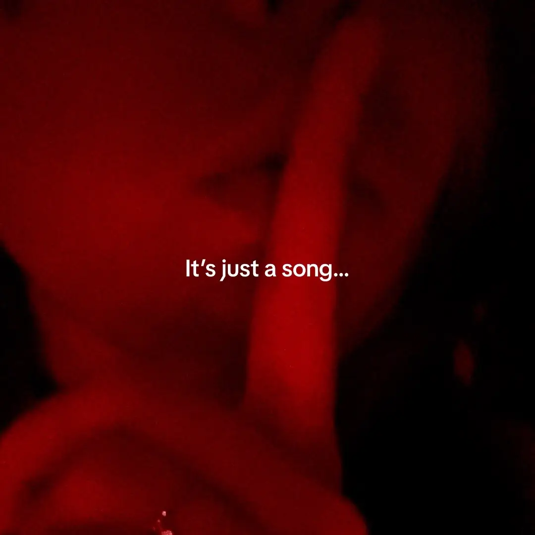 Sapphic songs for my gae girlies #wlw #lesbian #bisexual #lesbiansoftiktok #bisexualsoftiktok #lgbtq #songsforyou #newmusic 