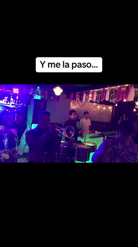 Y me la paso deseandote #salsa #frankieruiz #frankie #deseandote #salseros #salsaromantica #mujeres #hombres #musica #baila #amor #romantico #letras #salsavenezuela 