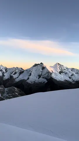 Si hay algo que quiero tener cerca siempre son a ellas 🏔️🏔️🏔️#fyp #foryou #fypシ #parati #mountain #peru #travel #nevado 