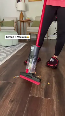 The classic broom got an UPGRADE✨ #broomvacuum #vacuumbroom #broomchallenge #sweepingtime #vacuumtime #newproduct 