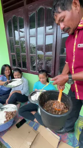 Dikampung siapa yang kalau pesta kekgini banyaknya??🤣 #fypbatak #batak #bataktiktok #siborongborong 