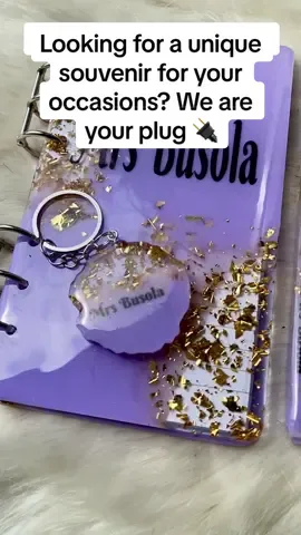 Looking for a unique souvenir for your occasions? We are your plug 🔌  Our Resin pieces are unique and durable.  Art: Resin notebook set(A6) Yes we teach!  You can take our online class to create magic too❤️  ______________________________⁣ 𝐅𝐨𝐫 𝐞𝐧𝐪𝐮𝐢𝐫𝐢𝐞𝐬 𝐨𝐫 𝐨𝐫𝐝𝐞𝐫 𝐩𝐥𝐚𝐜𝐞𝐦𝐞𝐧𝐭 ⁣ ⁣ 𝐬𝐞𝐧𝐝 𝐚 𝐃𝐦 to @resinsbypinky ⁣ #giftbox #giftideas #resin #resinartist #resincrafts #epoxy #epoxyresin #epoxyart #resinsbypinky #resinart #resininlagos #resintutorial  #resintutorials #resin #resinteacher 