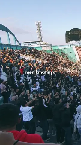 menikmati hidup dengan awaydays 💙💞  #pengabdimahesajenar #manunggalingdungo #jamaahjatidiriah #panserbiru #psissemarang 