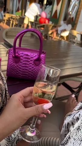 🥂💖